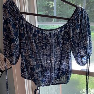 Off the shoulders shirt